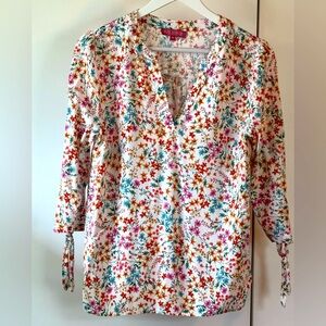Charming Floral Top w 3/4 sleeves